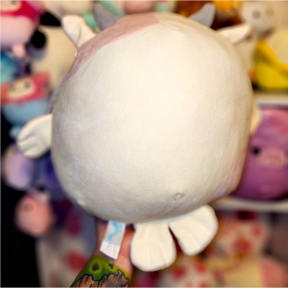 12” Malia the Seacow Squishmallows™ NWT - Picture 6 of 6